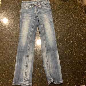 Beautiful studded back pocket jeans